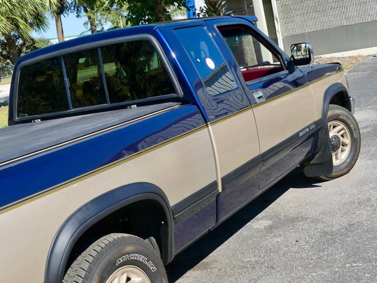 1993 Dodge Dakota LE Extended Cab