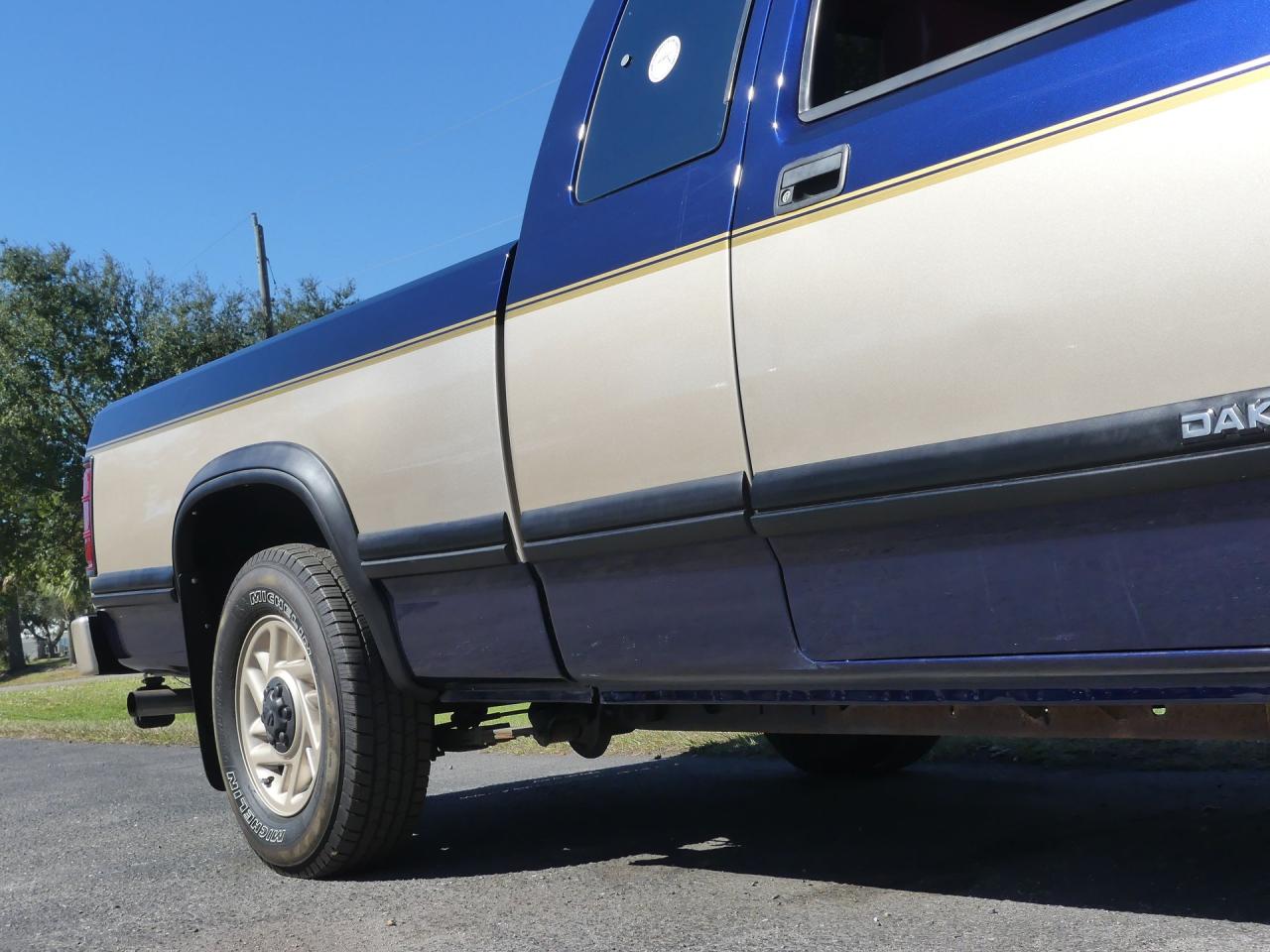 1993 Dodge Dakota LE Extended Cab