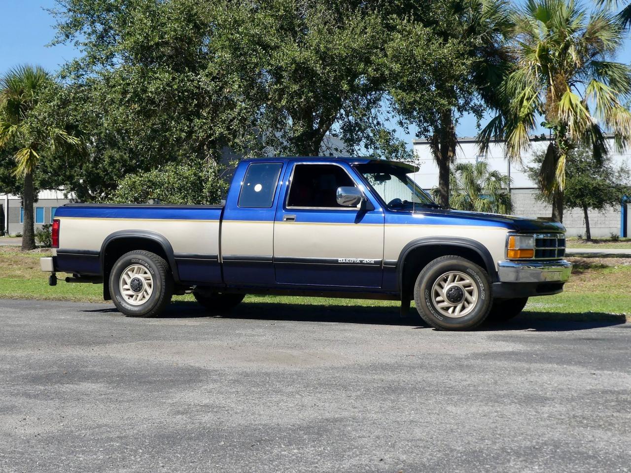 1993 Dodge Dakota LE Extended Cab