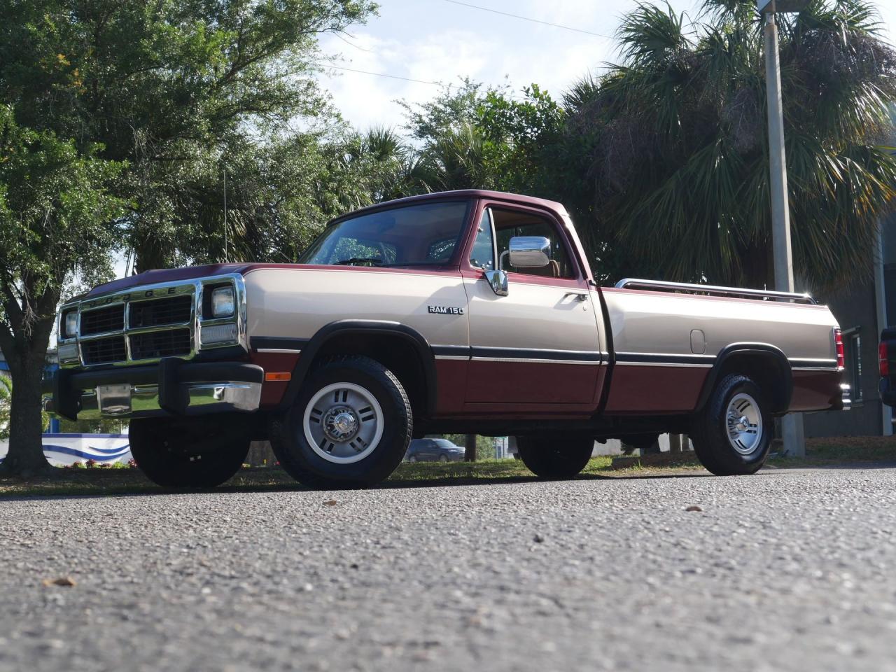 1992 Dodge Ram D-150 LE