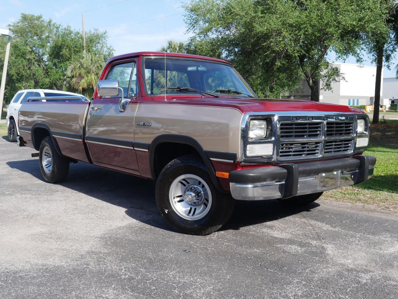 1992 Dodge Ram D-150 LE