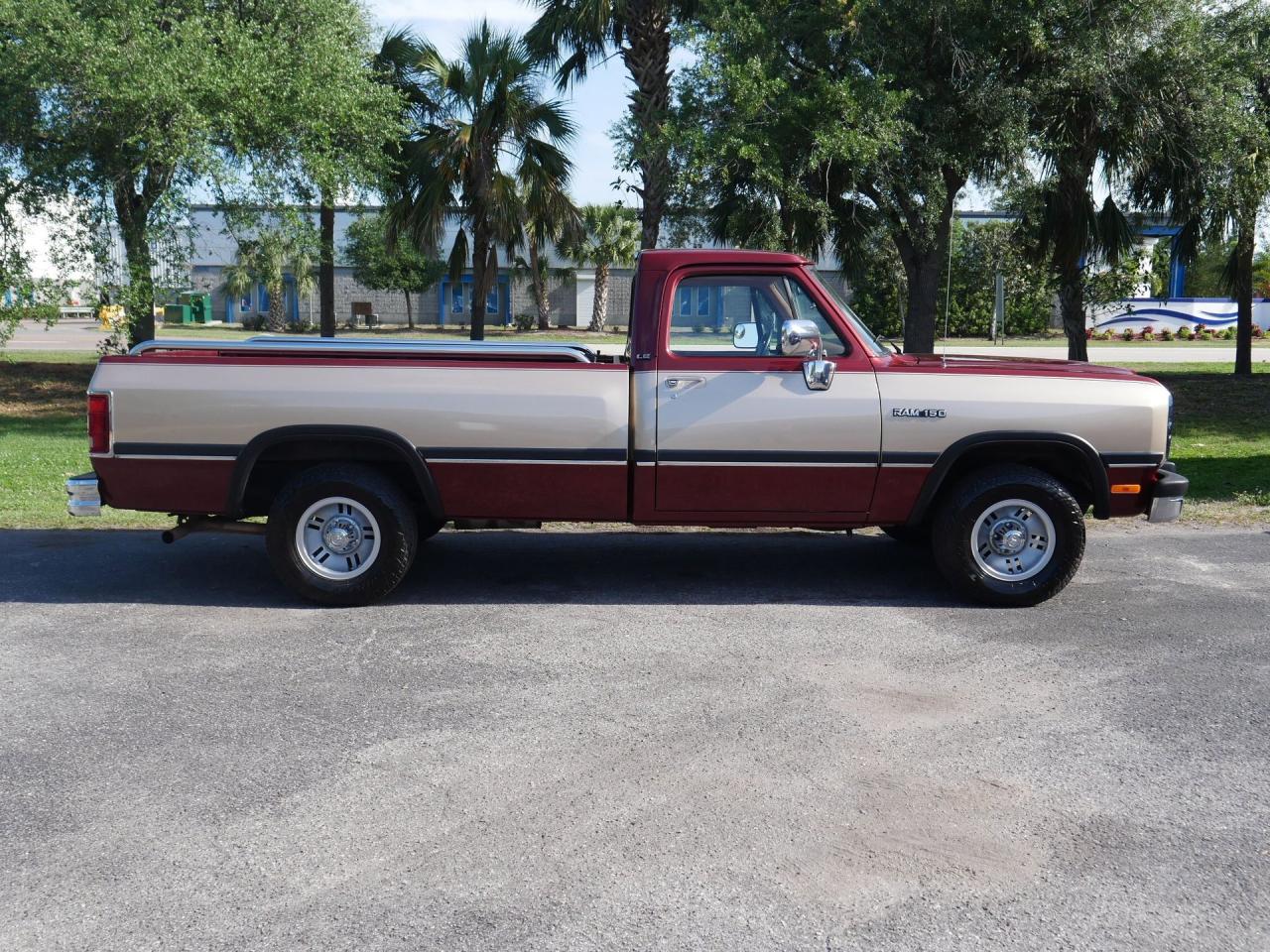 1992 Dodge Ram D-150 LE