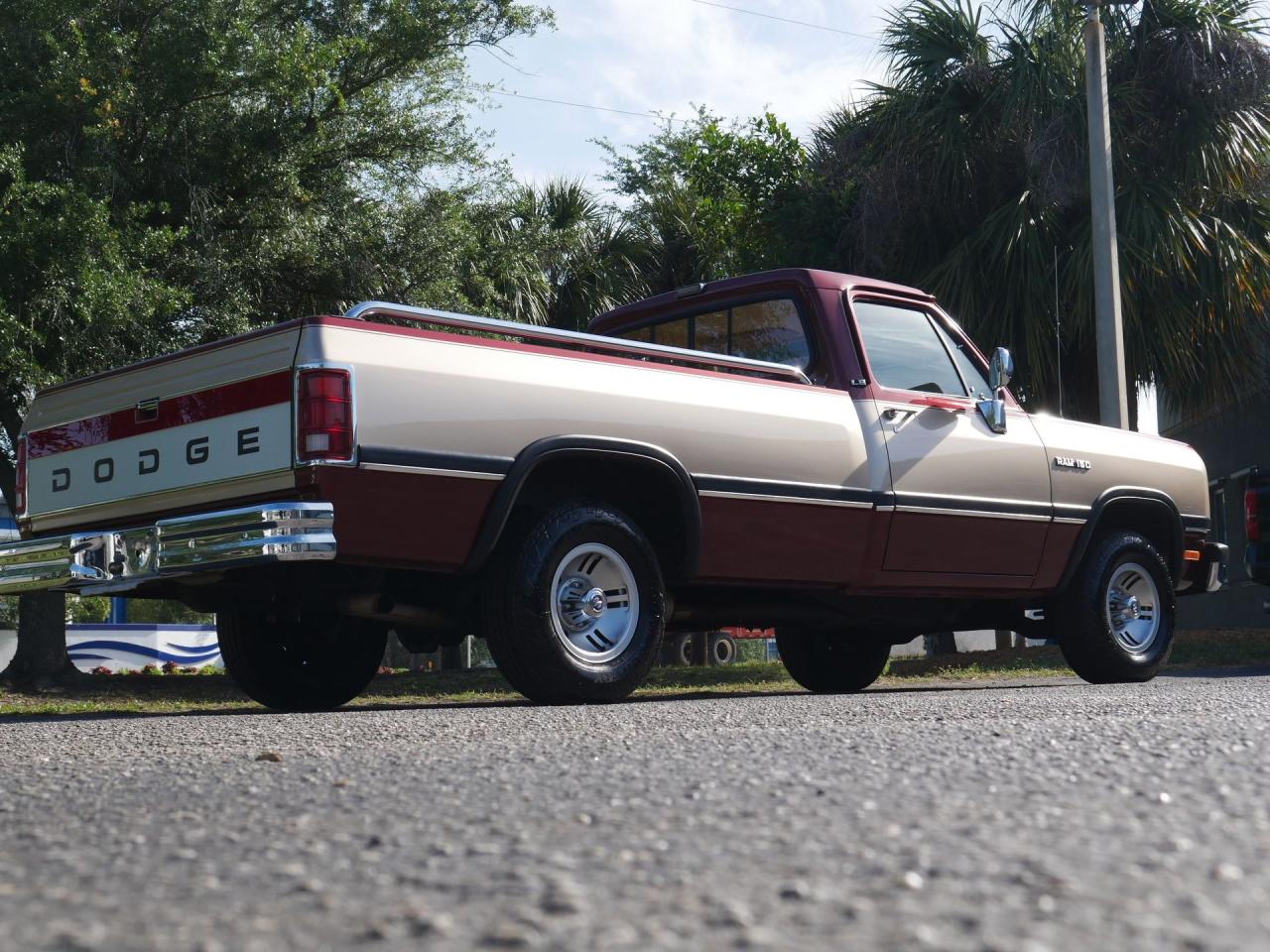 1992 Dodge Ram D-150 LE