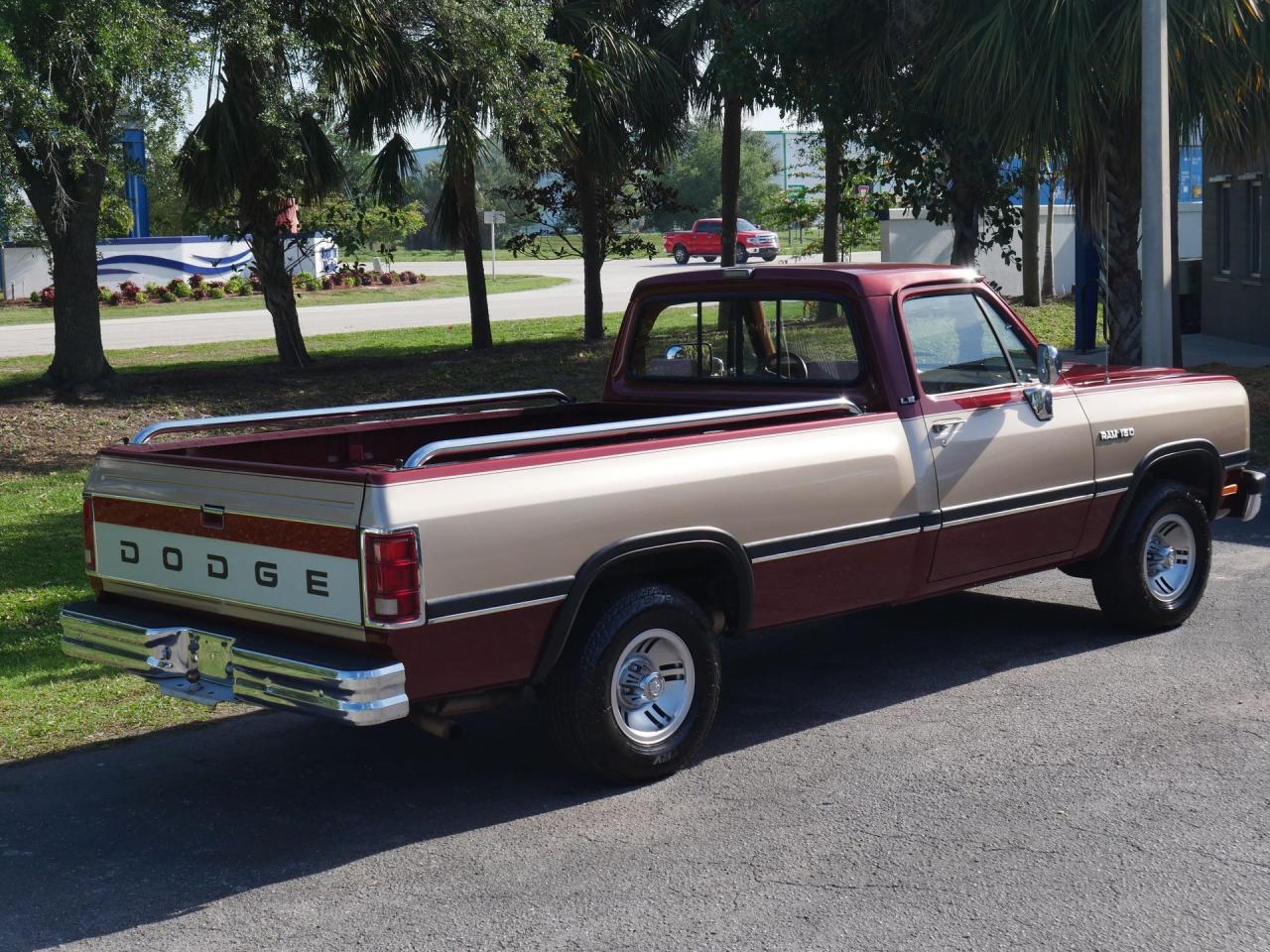 1992 Dodge Ram D-150 LE