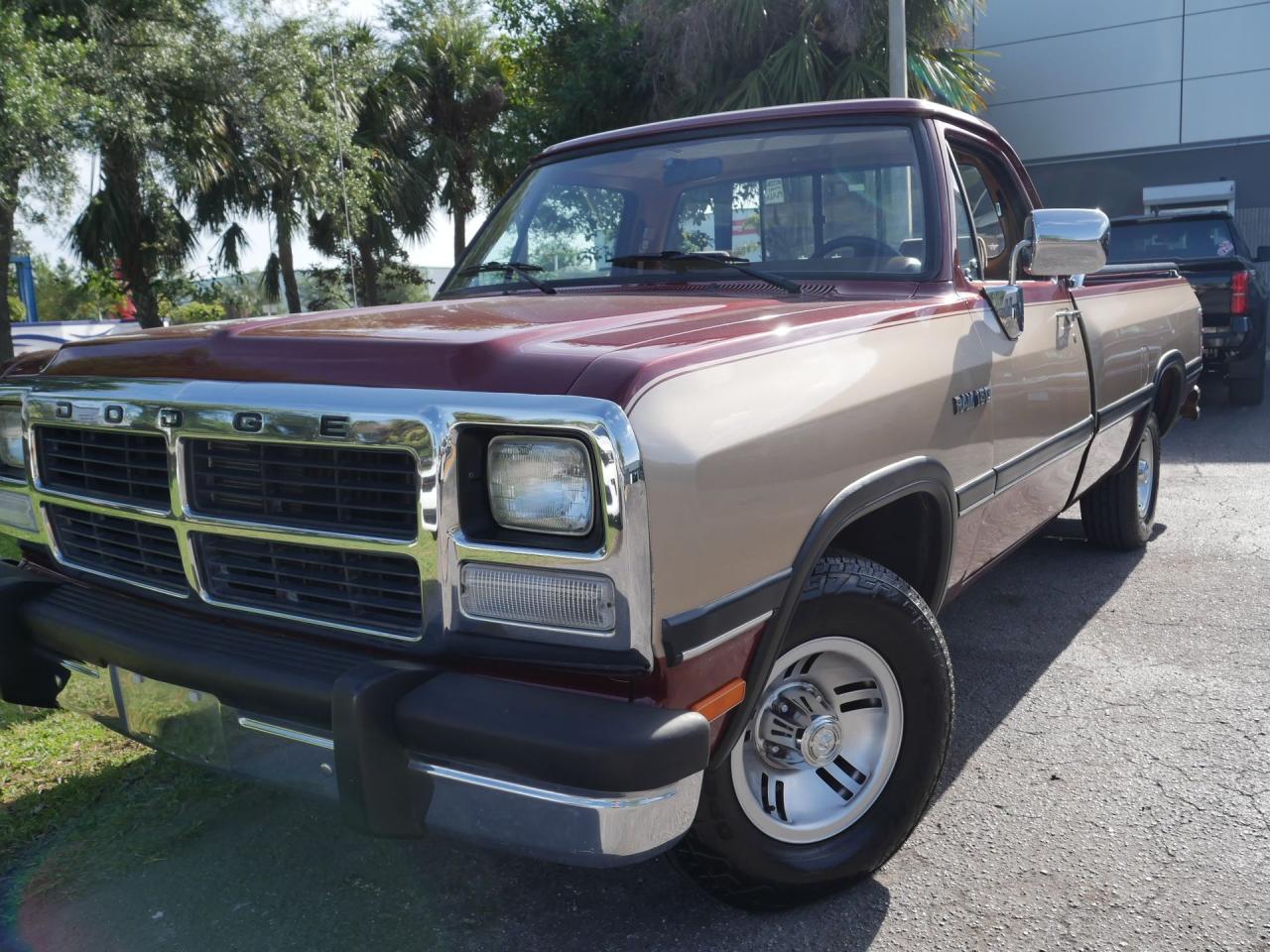 1992 Dodge Ram D-150 LE