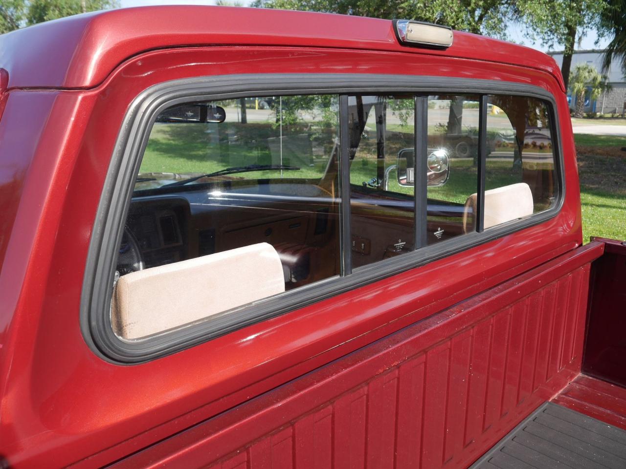 1992 Dodge Ram D-150 LE