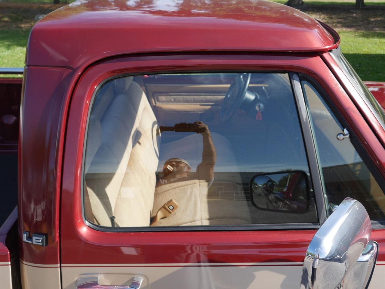 1992 Dodge Ram D-150 LE