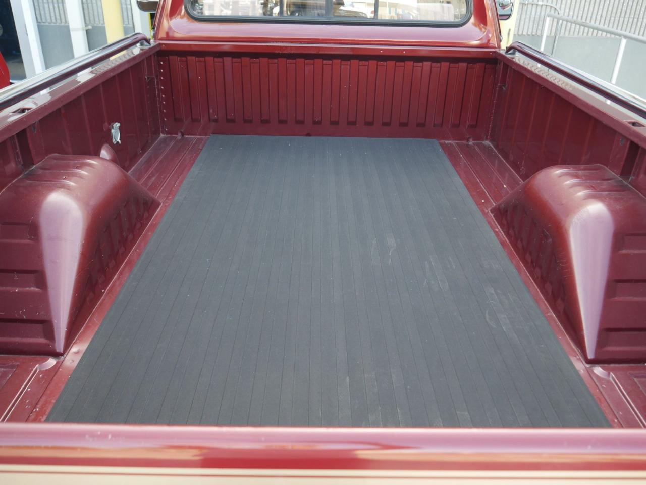 1992 Dodge Ram D-150 LE