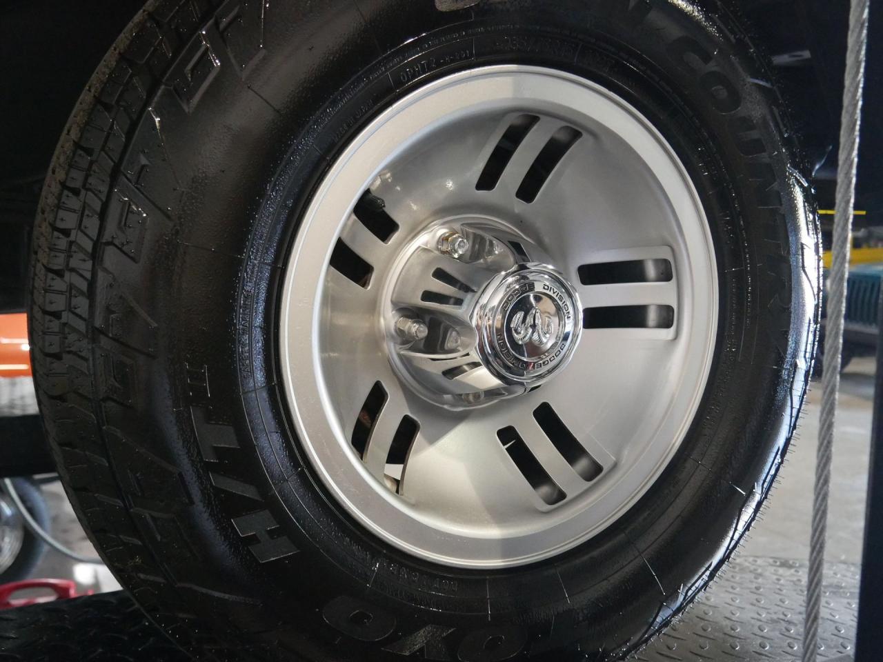 1992 Dodge Ram D-150 LE