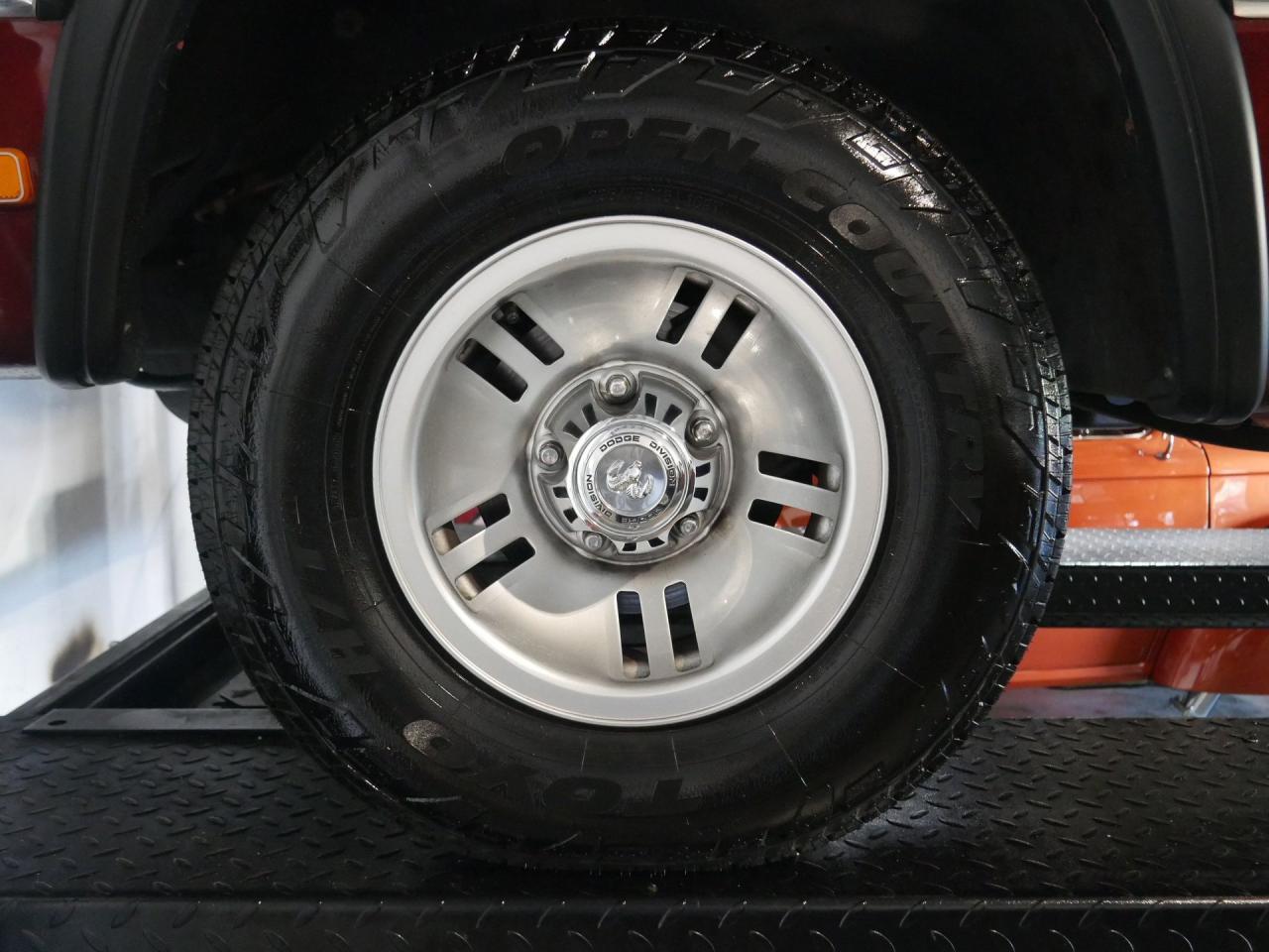 1992 Dodge Ram D-150 LE