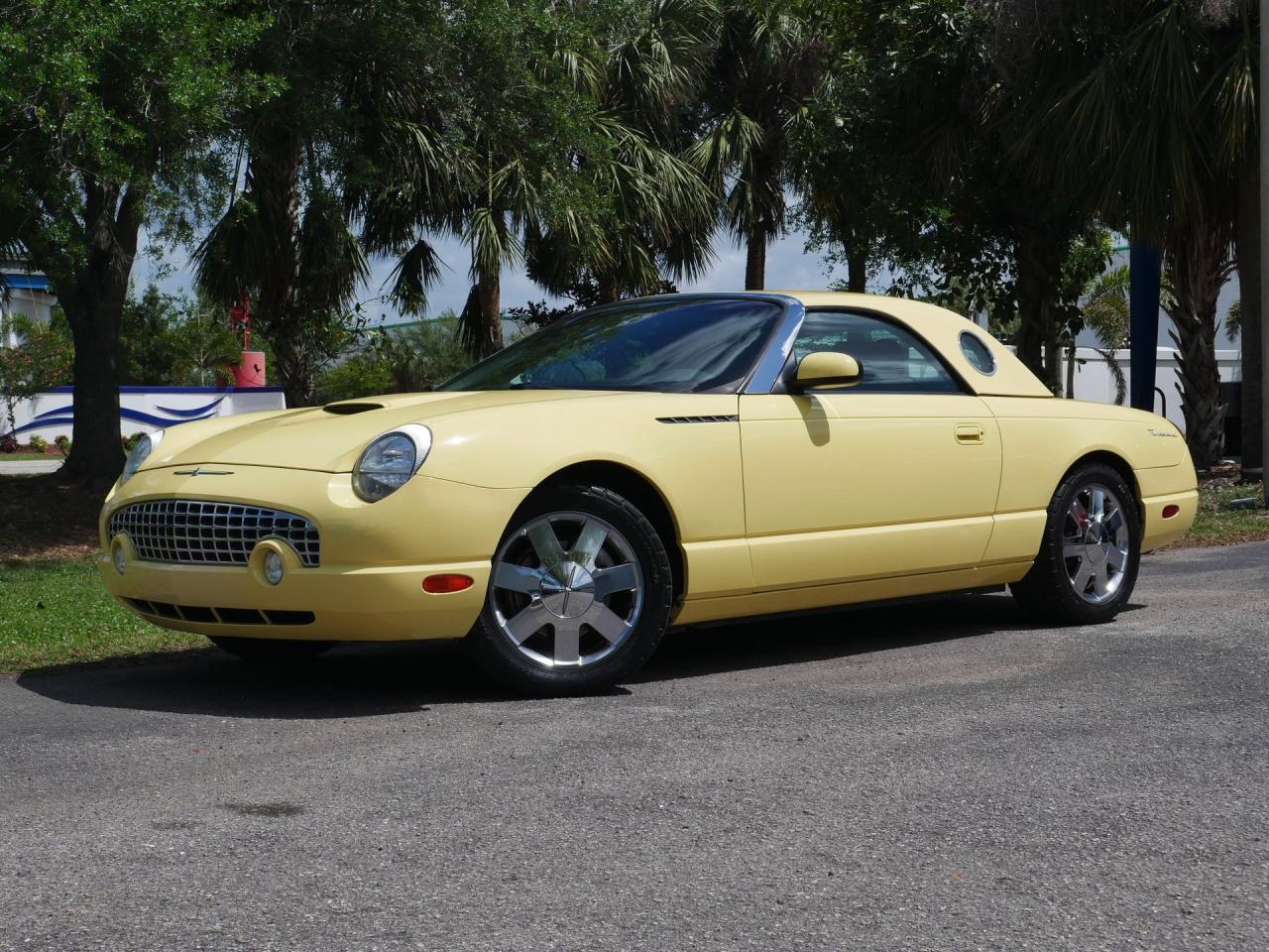2002 Ford Thunderbird