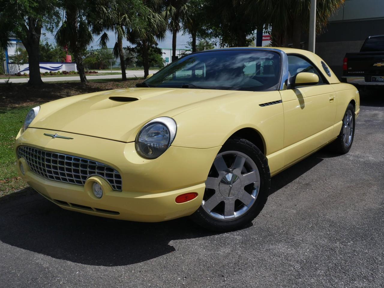 2002 Ford Thunderbird
