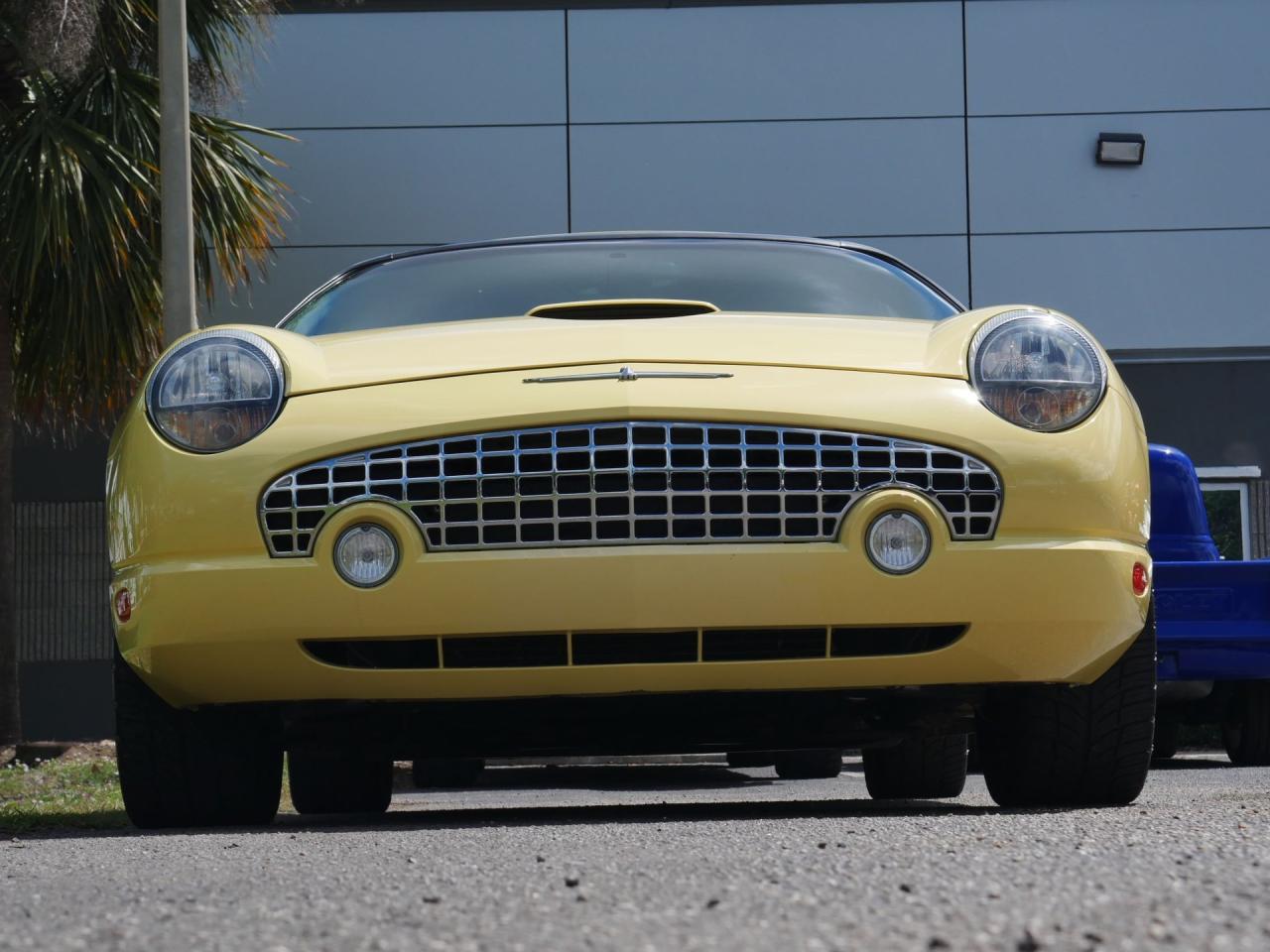 2002 Ford Thunderbird