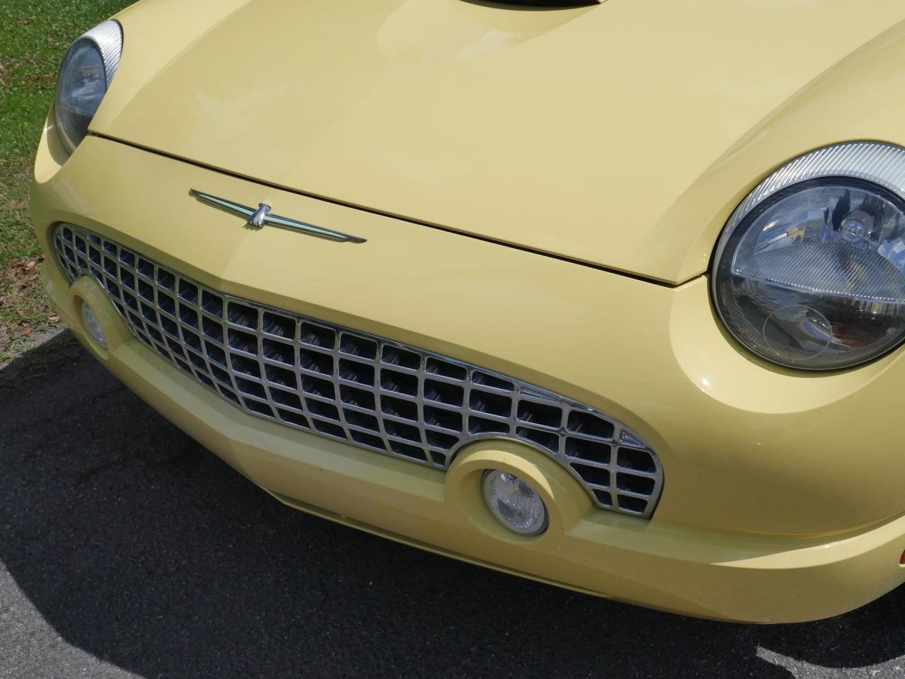 2002 Ford Thunderbird