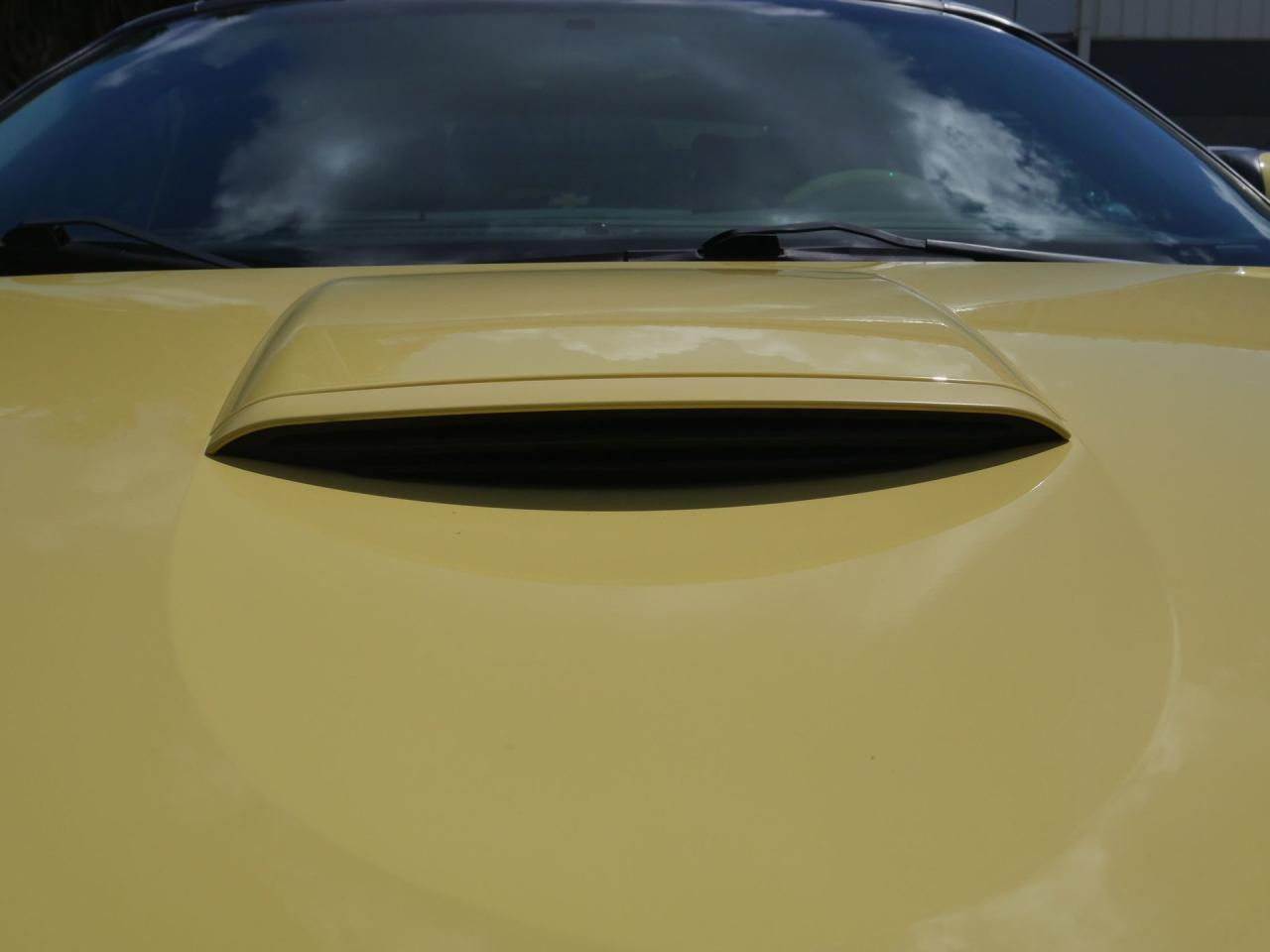 2002 Ford Thunderbird