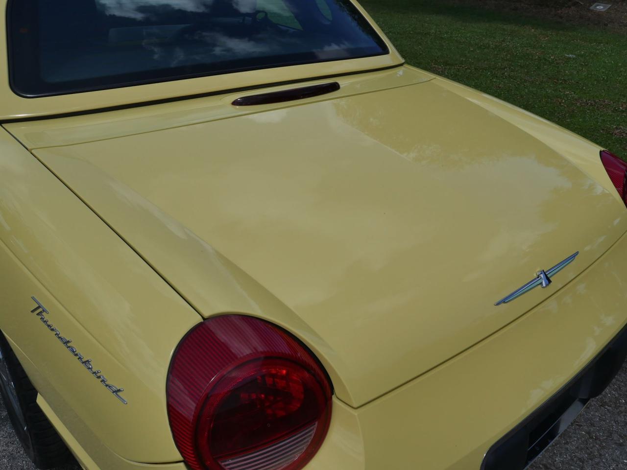 2002 Ford Thunderbird