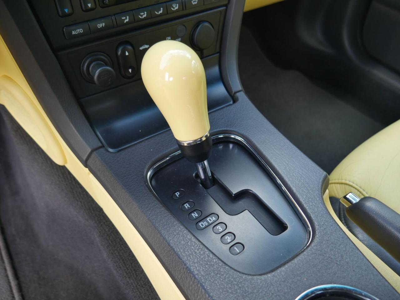 2002 Ford Thunderbird