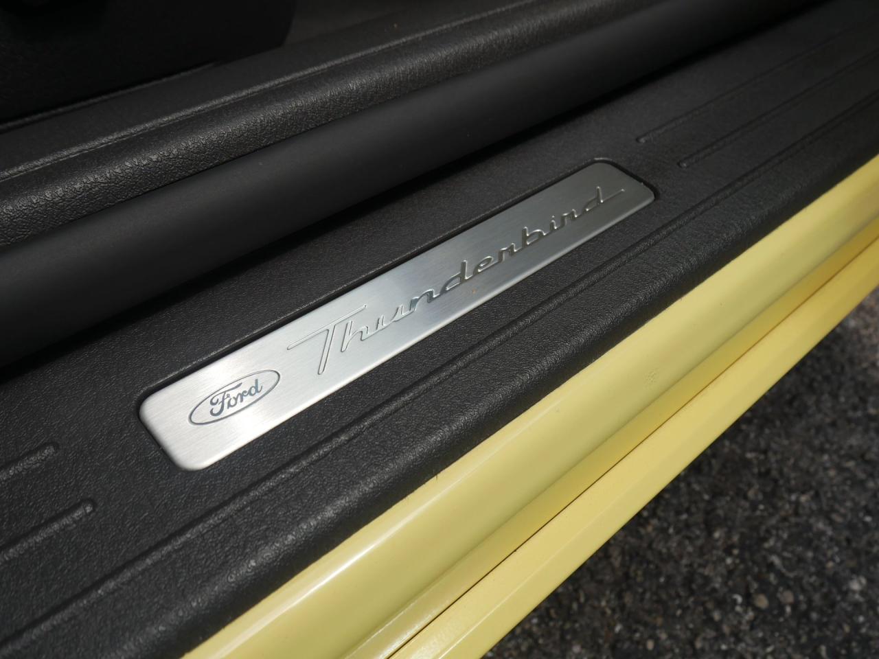 2002 Ford Thunderbird