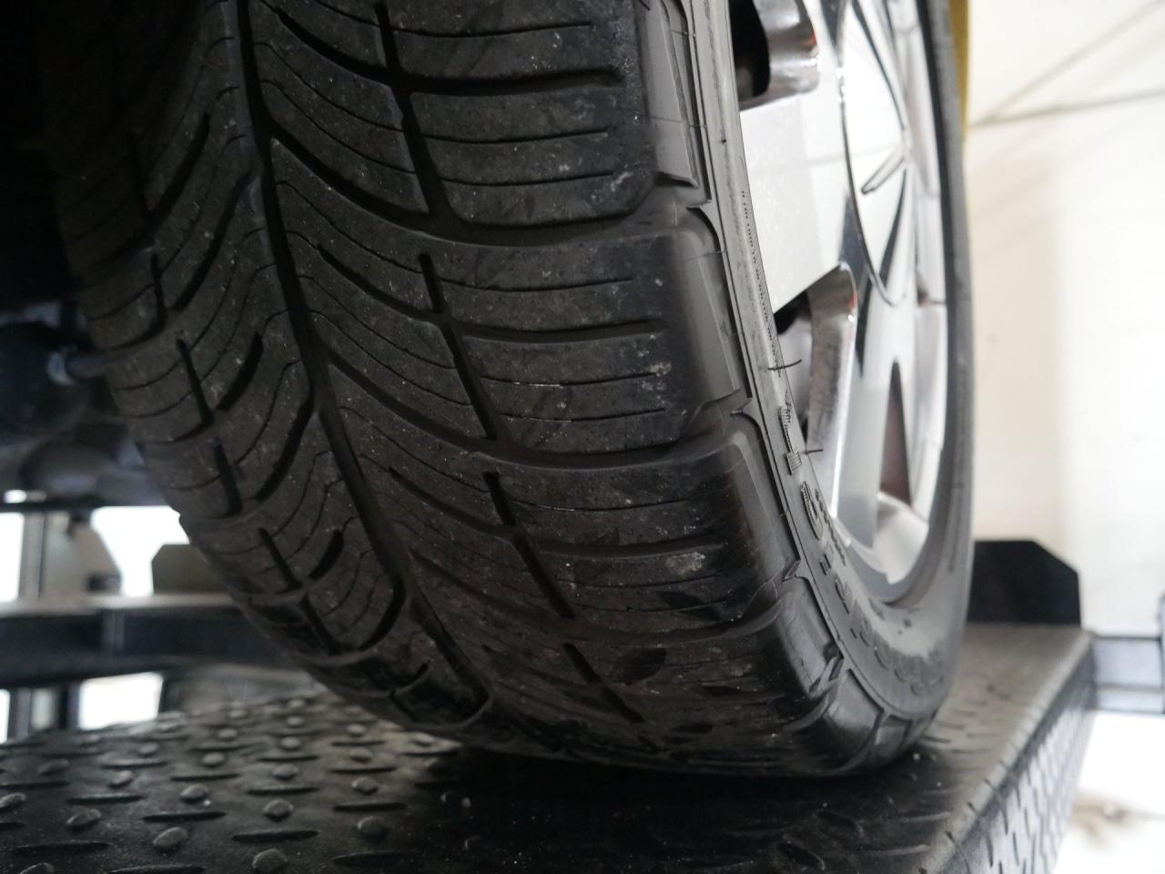 2002 Ford Thunderbird