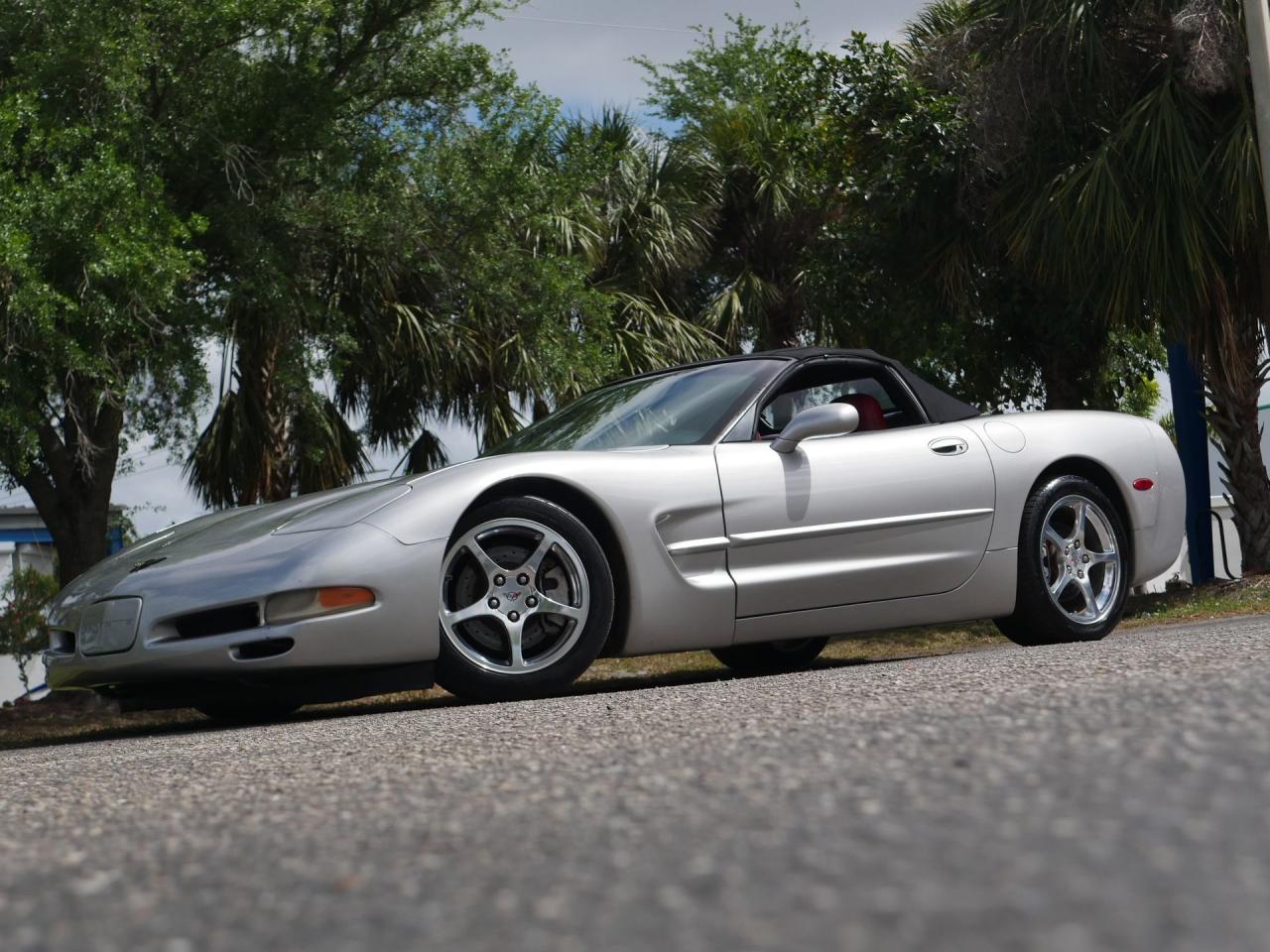 2004 Chevrolet Corvette Convertible