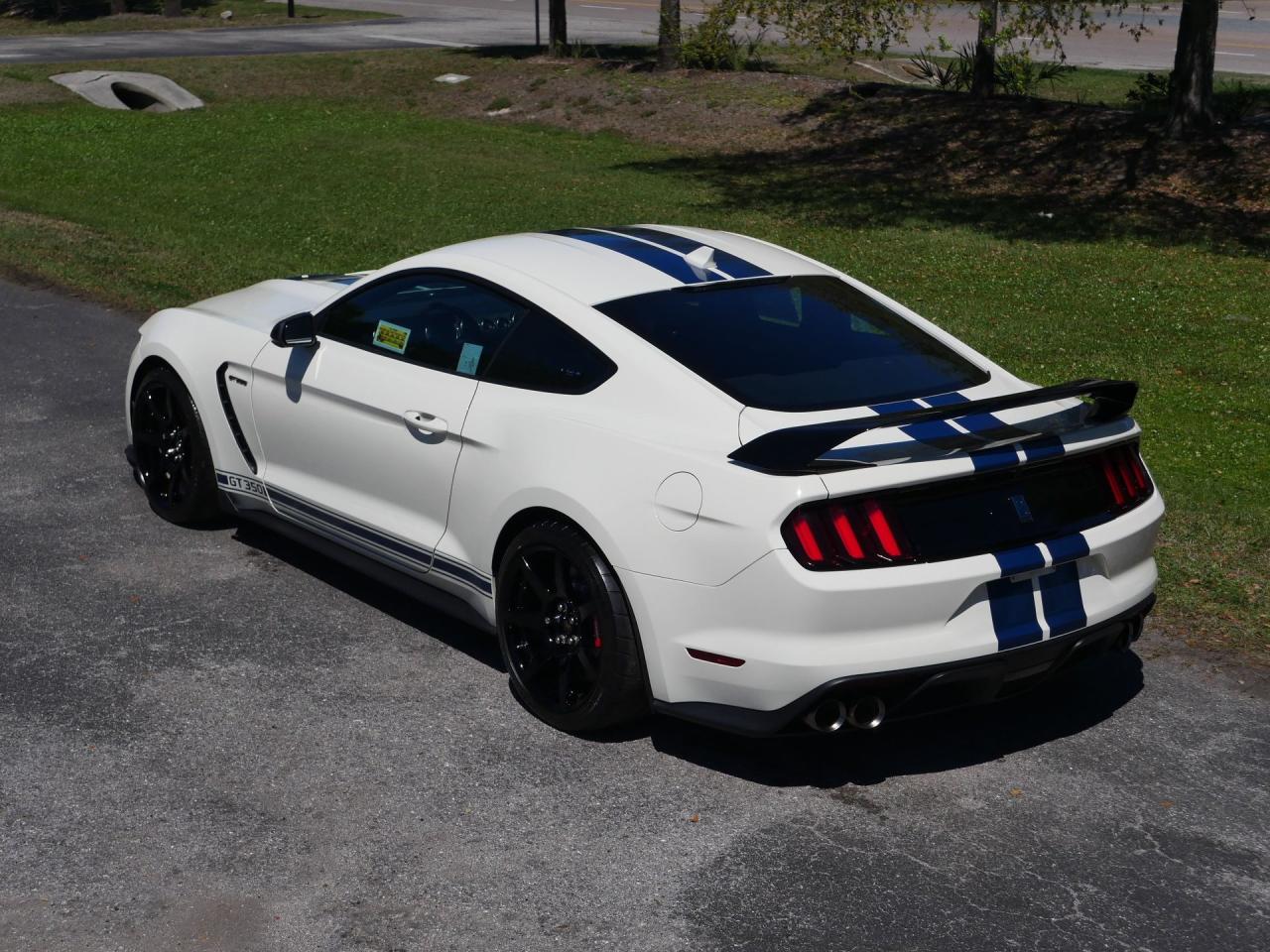 2020 Ford Mustang GT350R Heritage Edition