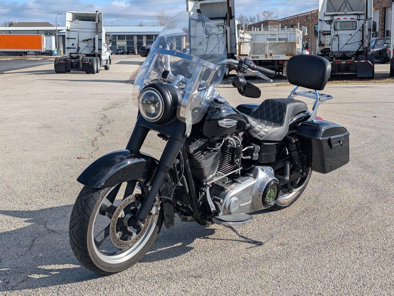 2016 Harley Davidson FLD Switchback