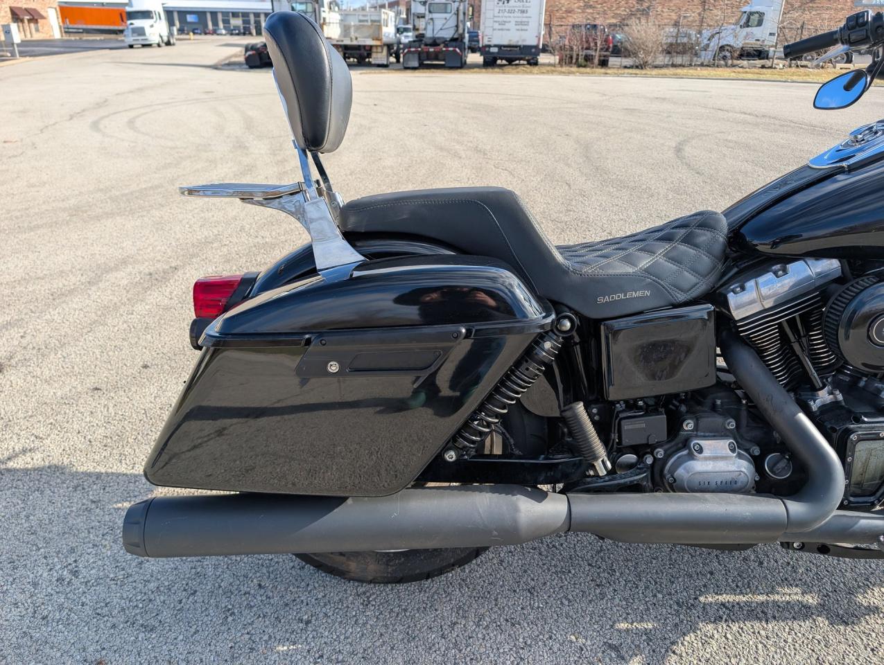 2016 Harley Davidson FLD Switchback