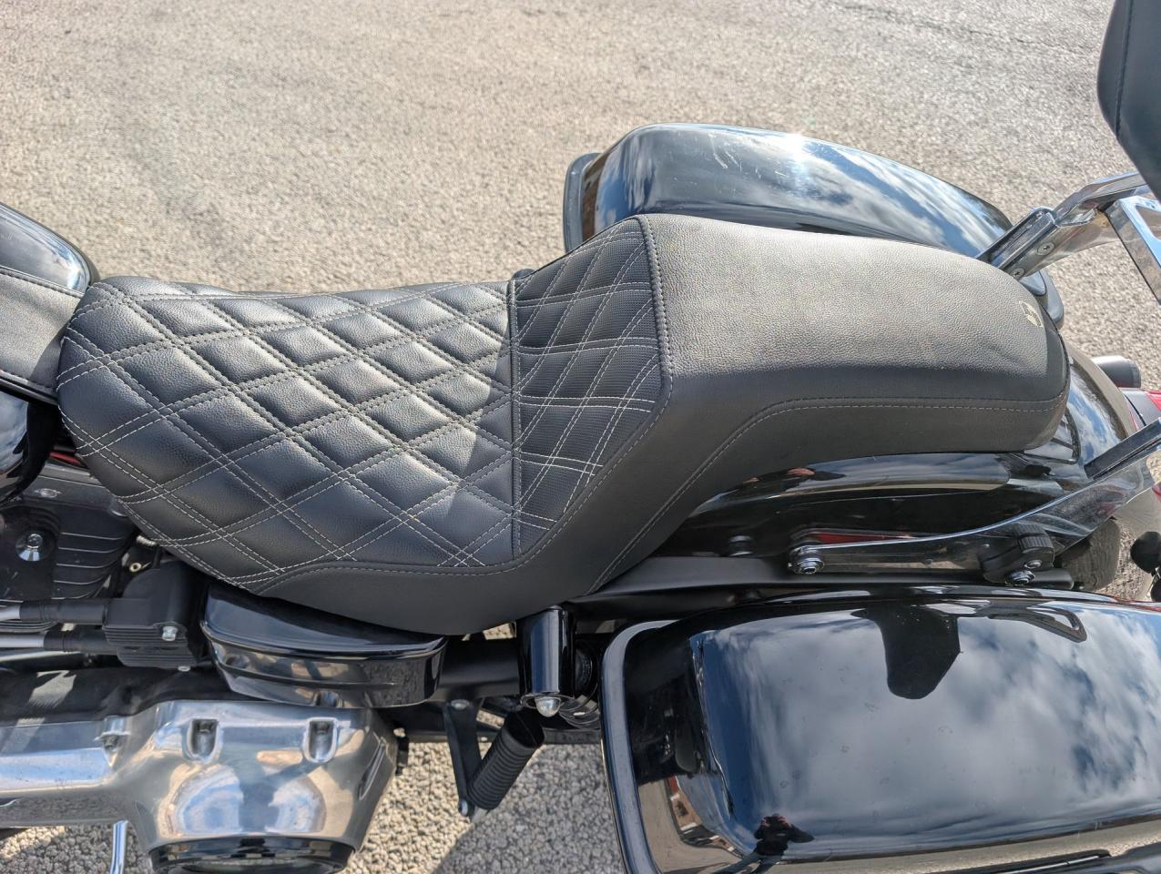 2016 Harley Davidson FLD Switchback