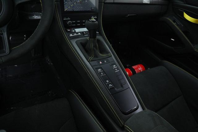 2025 Porsche 718 Cayman