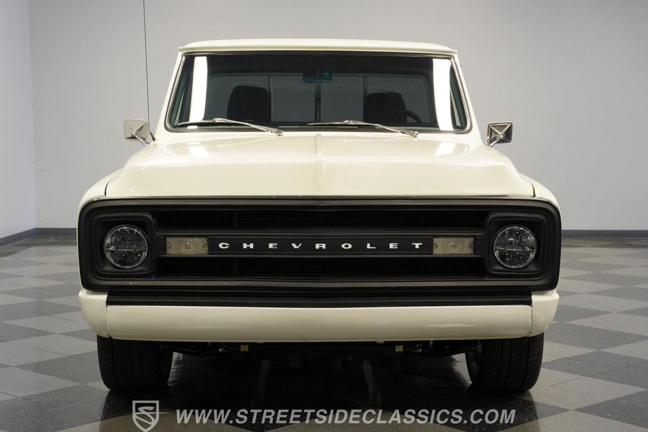 1970 Chevrolet C10 Stepside Restomod
