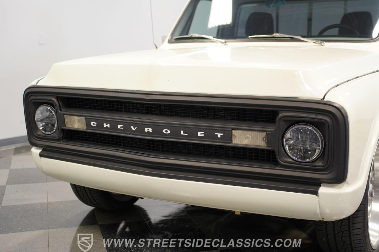 1970 Chevrolet C10 Stepside Restomod