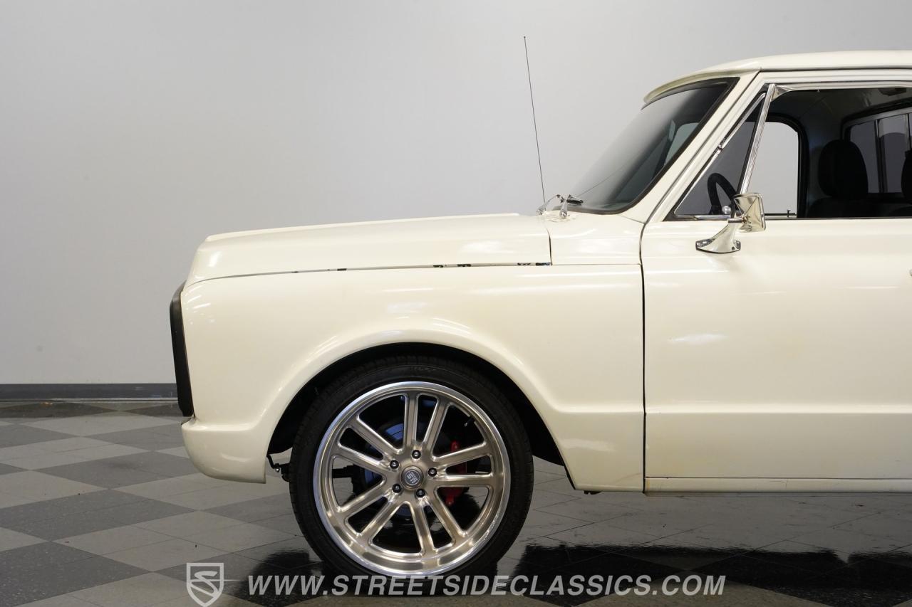 1970 Chevrolet C10 Stepside Restomod