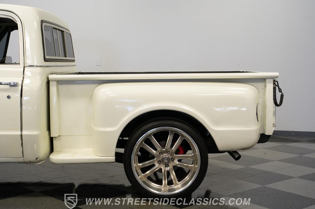 1970 Chevrolet C10 Stepside Restomod