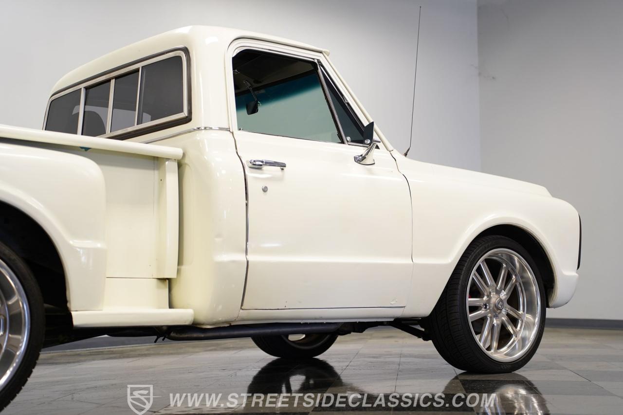 1970 Chevrolet C10 Stepside Restomod