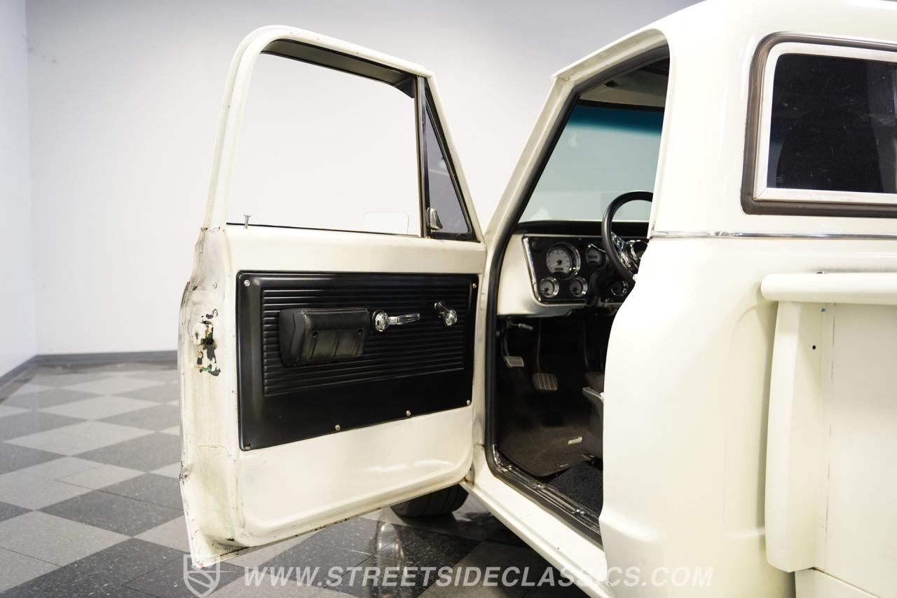 1970 Chevrolet C10 Stepside Restomod