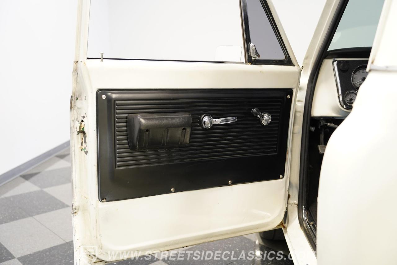 1970 Chevrolet C10 Stepside Restomod