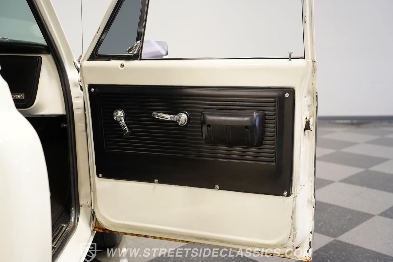 1970 Chevrolet C10 Stepside Restomod