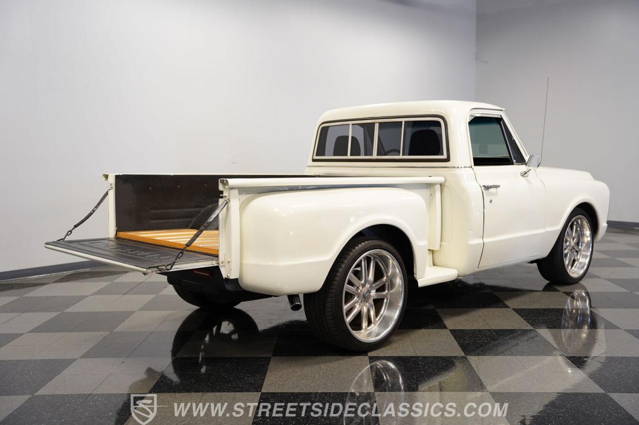 1970 Chevrolet C10 Stepside Restomod