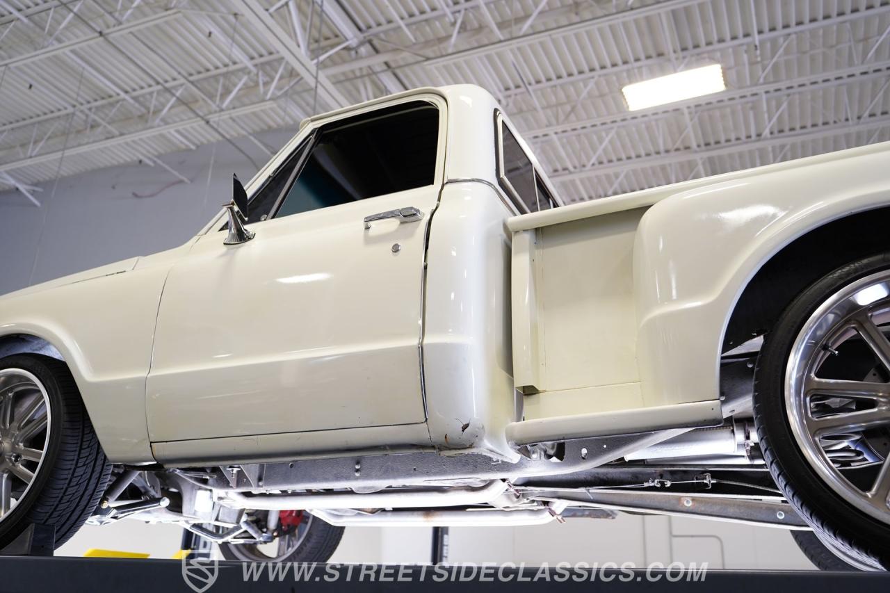 1970 Chevrolet C10 Stepside Restomod