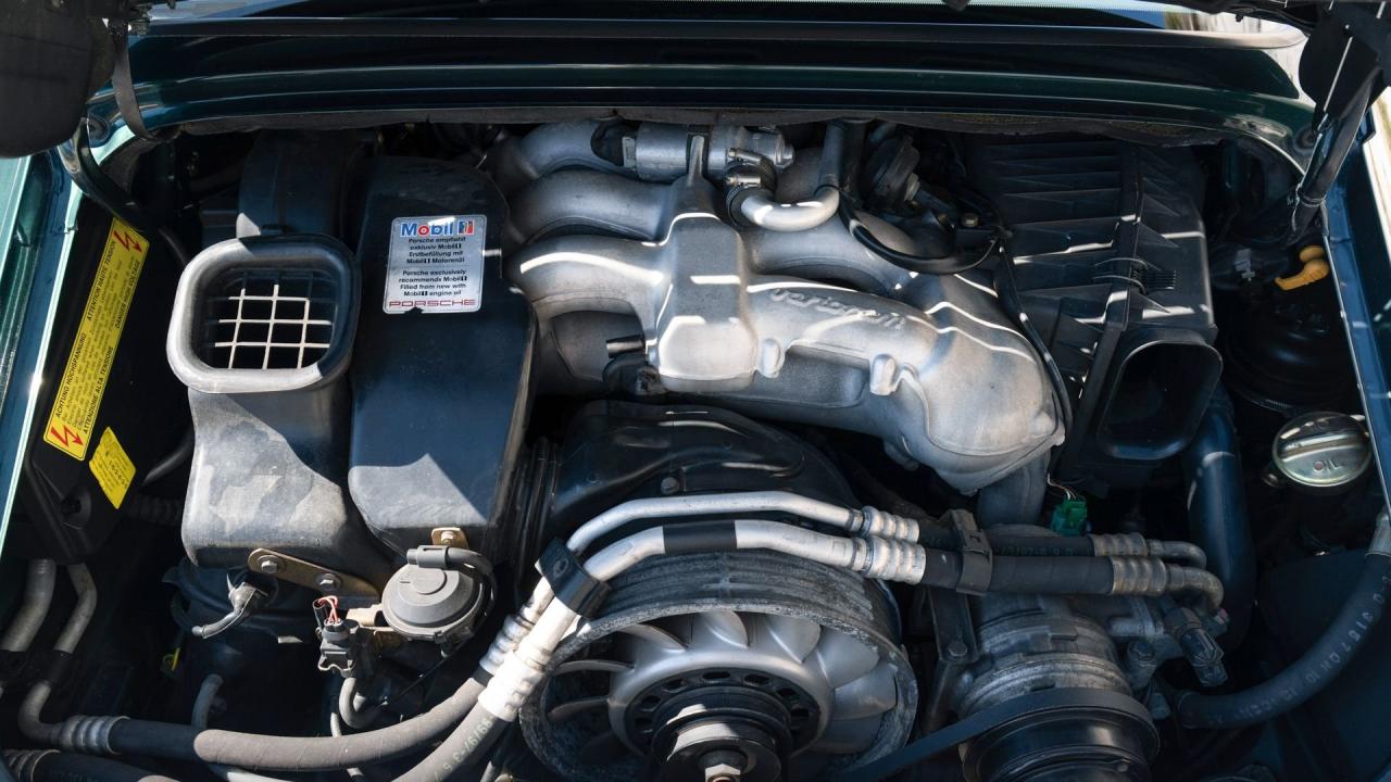 1998 Porsche 911 Carrera 4S