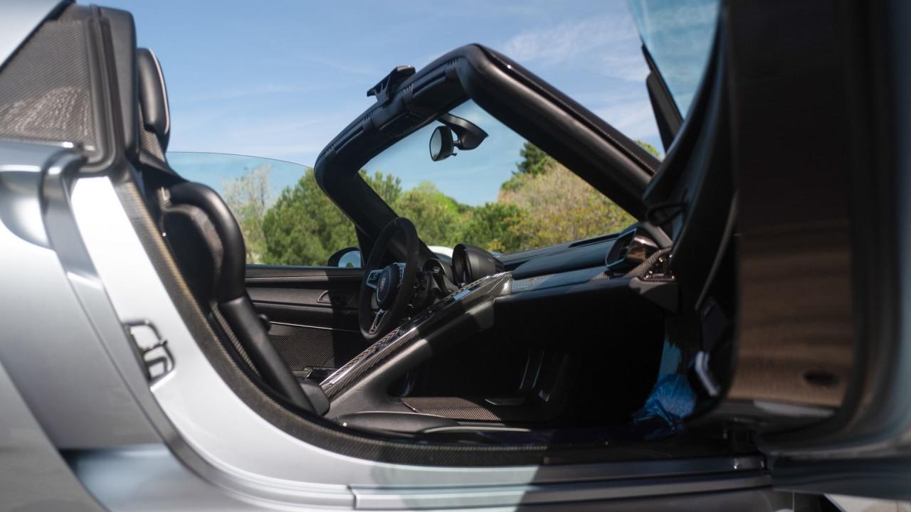 2015 Porsche 918 Spyder Weissach Package