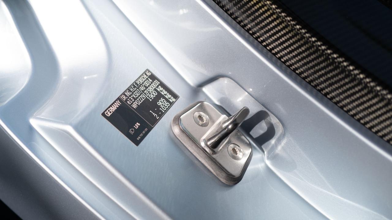 2015 Porsche 918 Spyder Weissach Package