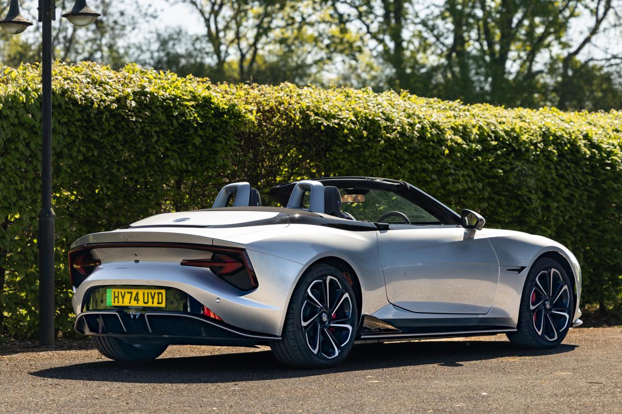 2024 MG Cyberster GT