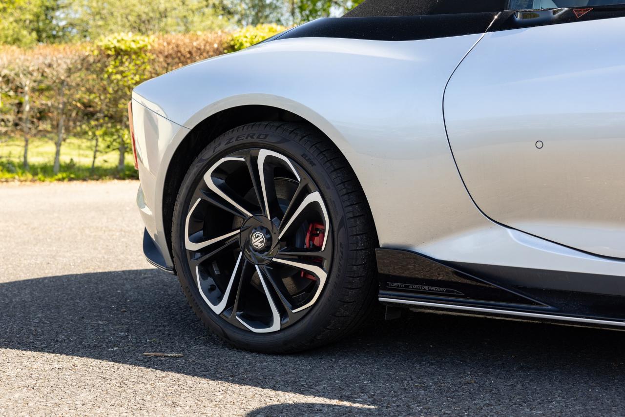 2024 MG Cyberster GT