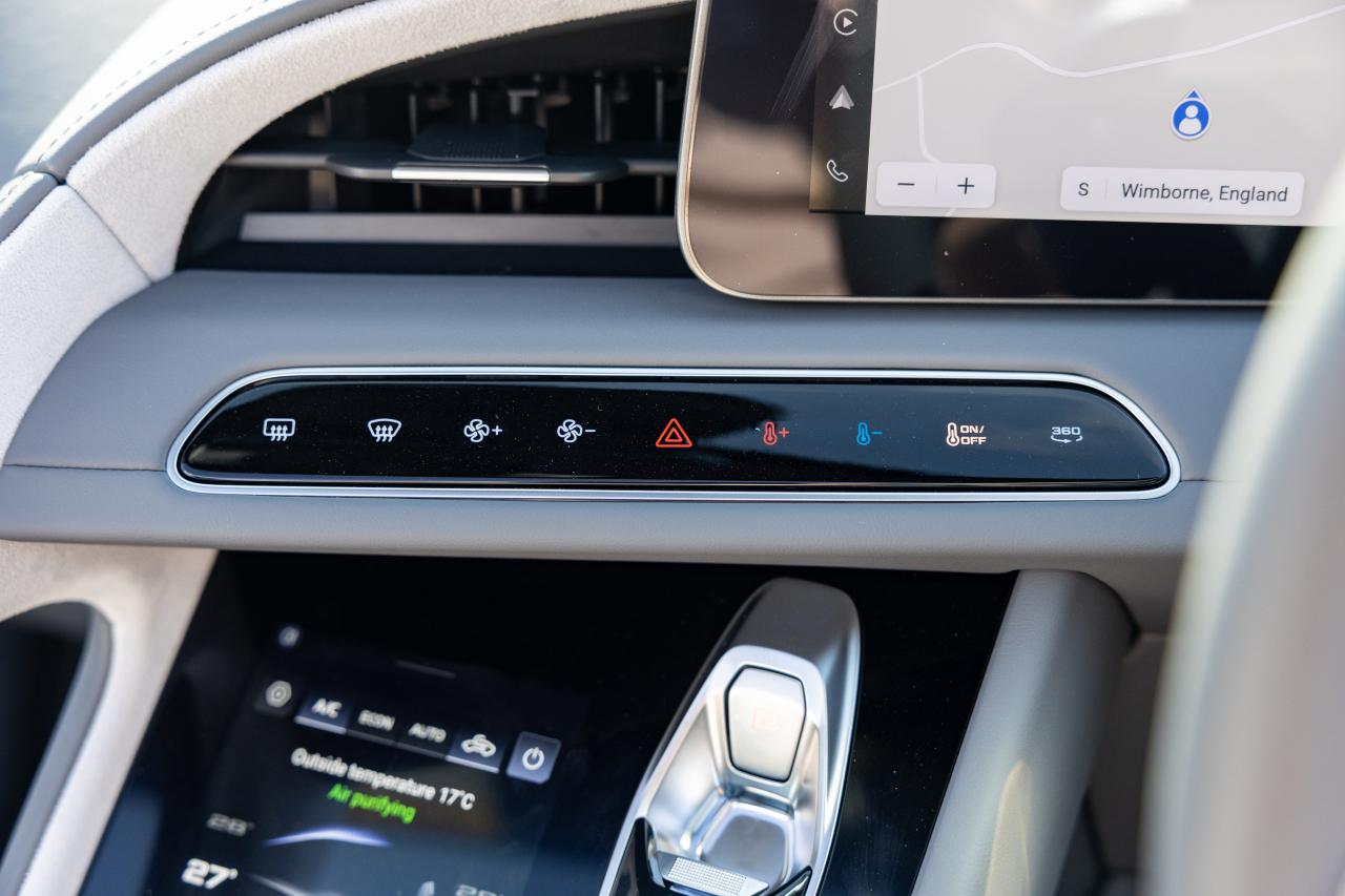 2024 MG Cyberster GT