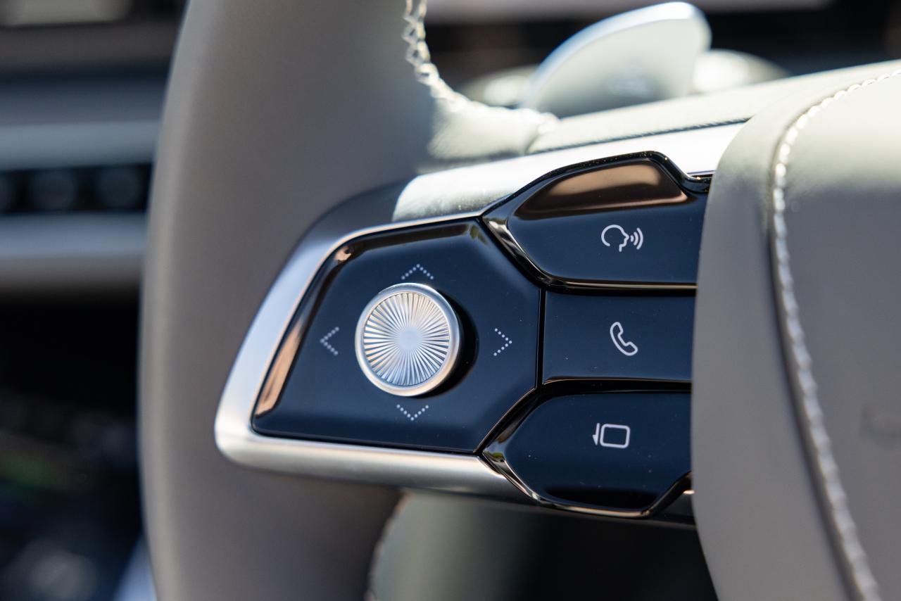 2024 MG Cyberster GT