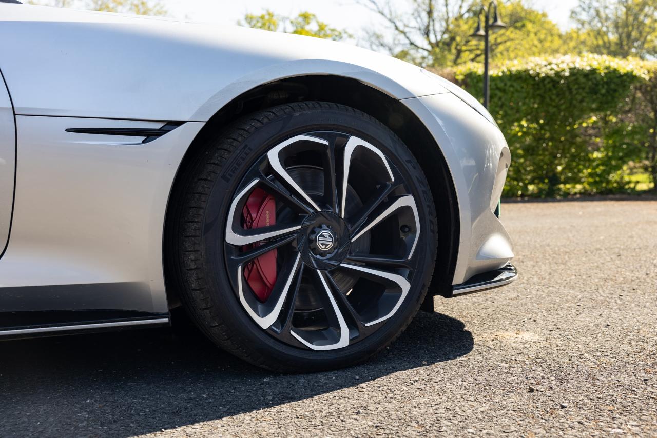 2024 MG Cyberster GT