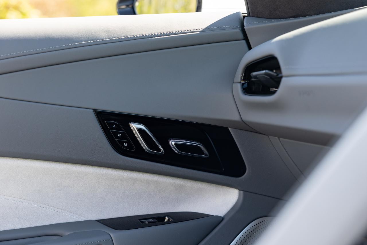 2024 MG Cyberster GT