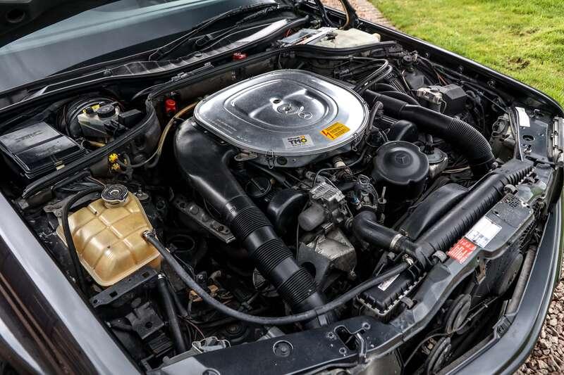 1989 Mercedes - Benz 560 SEC