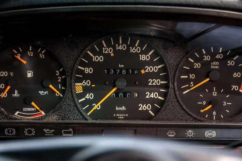 1989 Mercedes - Benz 560 SEC